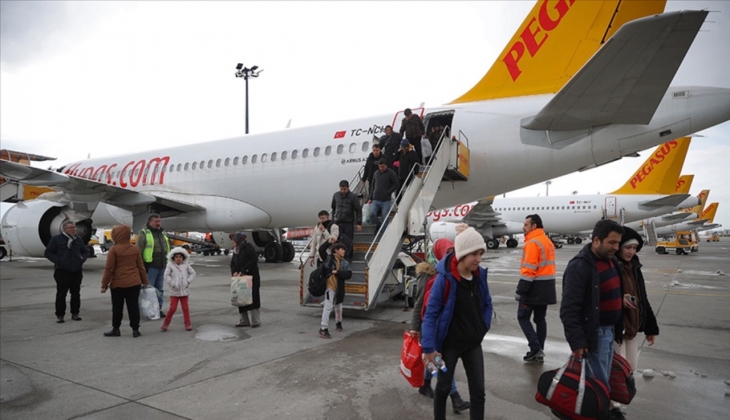 Karadan ve havadan akın akın gidiyorlar! Felaket bölgesinden büyük göç!