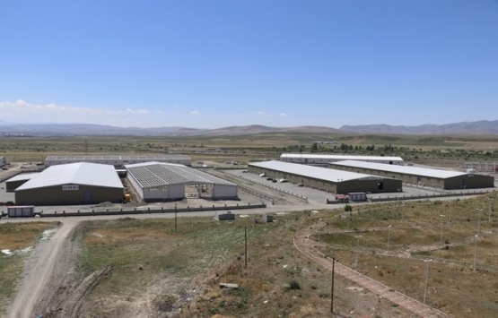 Ağrı Tekstilkent'te fabrikalar hızla yükseliyor!