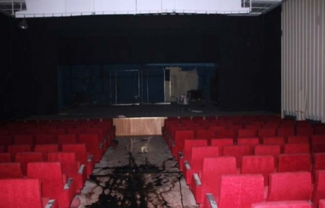 DEÜ Güzel Sanatlar Fakültesi’nin eski binaları yıkılıyor!