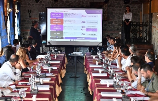 İzmir'in raylı sistem hattı uzunluğu 465 kilometreye çıkarılacak!