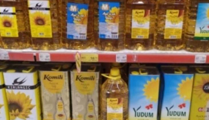 Migros ta ayçiçek yağlarında büyük indirim. Ayçiçek yağlarının fiyatı 32 TL ye düştü. İşte Ayçiçek yağ fiyatları