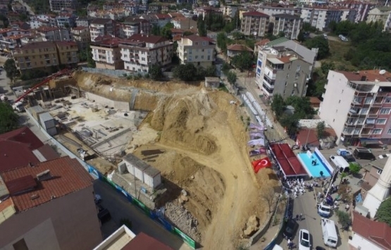 Gebze'de paralarını alamayan inşaat işçileri intihara kalkıştı!