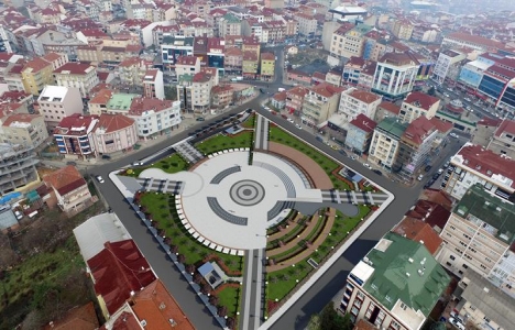 Arnavutköy yeni meydan ve otoparkına kavuşuyor! 