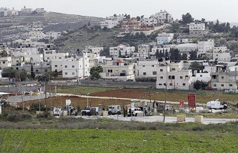 Batı Şeria El-Halil'de 42 Yahudi yerleşim birimi inşa edilecek!
