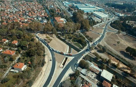 Sakarya Mithatpaşa'daki kavşak çalışmalarında sona gelindi!