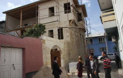 adana kozan yapıcı konağı nerede