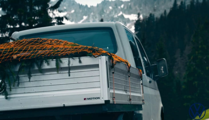 Ticari araç sınıfının gözdesi Volkswagen Transporter Pikap’a tamı tamına 43 bin TL indirim geldi!