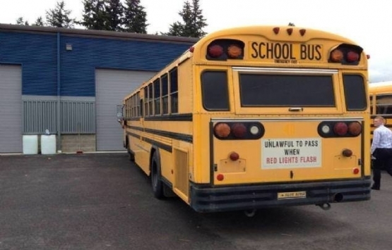 Ev kirası ödemek istemeyen çift otobüsü eve çevirdi!