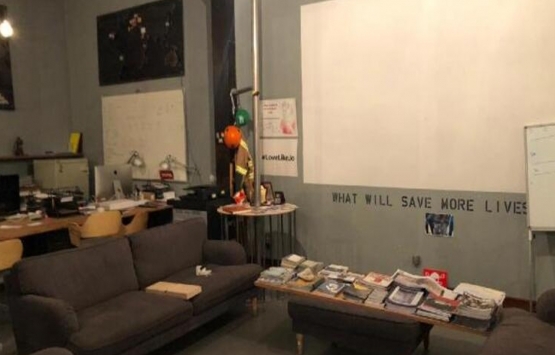 İstanbul da ölü bulunan İngiliz eski istihbarat subayının Karaköy deki evi! 