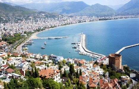 Antalya'da turizm çalışanlarına 250 TL taksitle konut müjdesi!