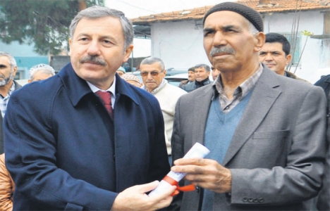 Manisa Ahmetli Alahıdır Mahallesi'nde tapu sevinci!