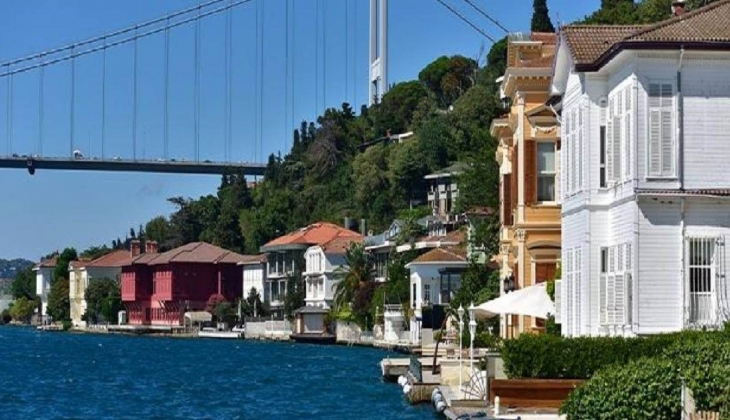 Boğaz’daki 366 yalıdan 100 ü satılıyor! En pahalı yalının fiyatı 6 milyon lira...
