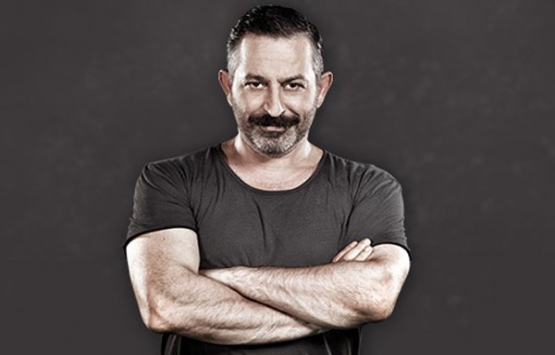 Cem Yılmaz Levent'teki evine müzik odası yaptırdı!