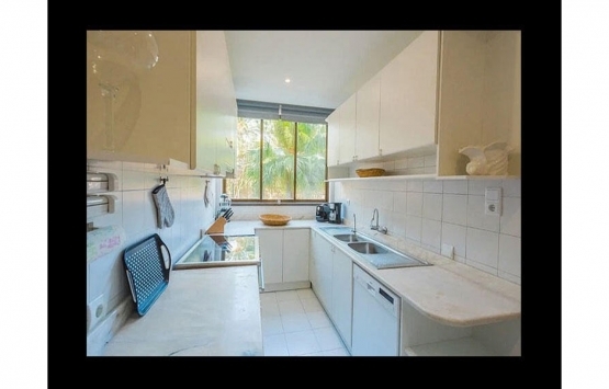 Selena Gomez, Tom Petty nin Encino daki malikanesini satın aldı!