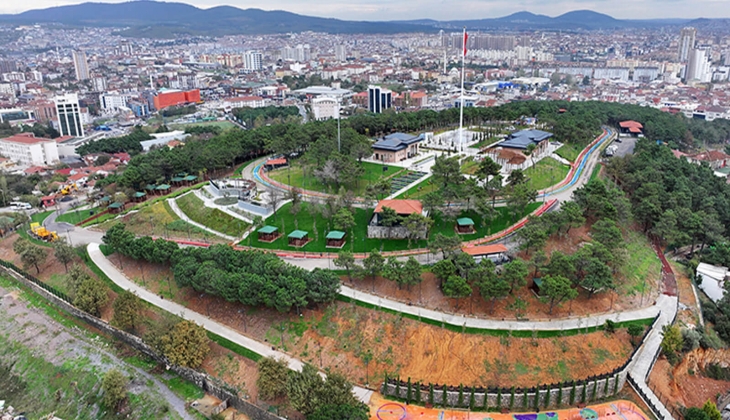 Ümraniye Topağacı'nda dönüşüm krizi: 'Evlerin ne zaman verileceği belli değil, Cumhurbaşkanımızdan yardım istiyoruz!