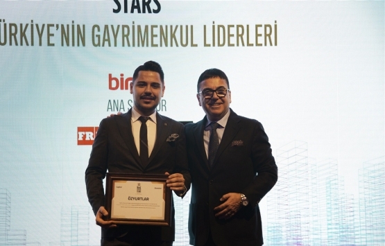 Özyurtlar Holding, en çok konut üretimi yapan şirket ödülünü aldı!