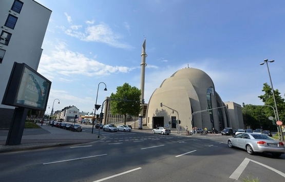 DİTİB Merkez Cami mimarisiyle göz kamaştırıyor!