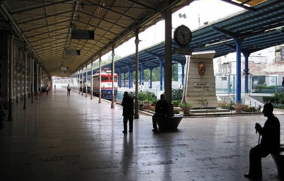 Sirkeci Kazlıçeşme banliyö hattı