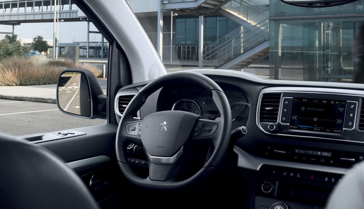 Peugeot Expert Van, Combi Van ve Traveller fiyatlarında son dakika! 28 Şubat 2023 fiyat listesi...