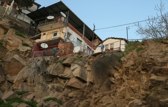 Ömer Bulut: Bayraklı da kayaların düştüğü yerleşimler dönüşmeli!