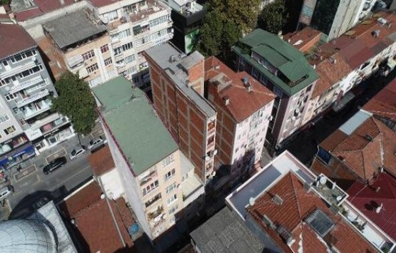 İzmit teki 8 katlı bina mimarisiyle hayrete düşürdü!