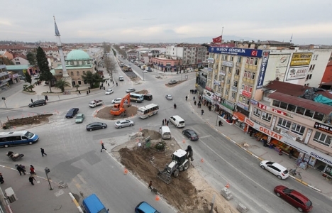 Sakarya Caddesi Kentsel Tasarım Projesi'nde çevre düzenleme işlemleri devam ediyor!