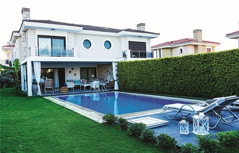 İşte Türkiye Güzeli Yüksel Ak ın Alaçatı daki evi!