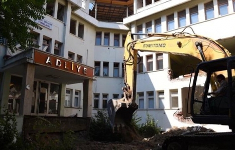 Uşak Kent Park Projesi'nde yıkımlar devam ediyor!