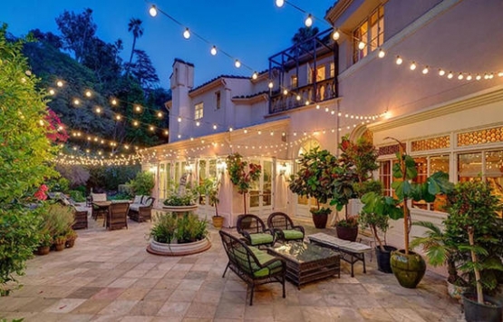 Kirstie Alley Los Angeles taki evini 12 milyon dolara satıyor!