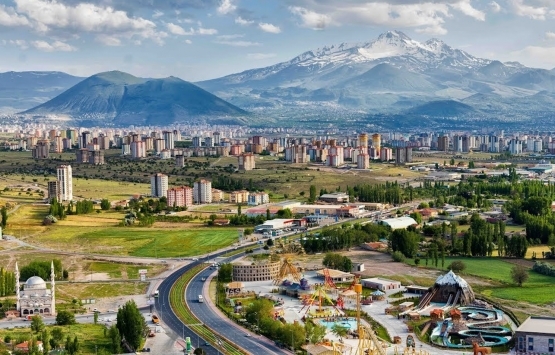 Kayseri Büyükşehir Belediyesi 221 adet villa parselini 22 milyon TL'ye sattı!