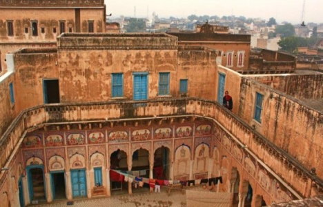 İşte Hindistanlı milyarderlerin görkemli konakları!