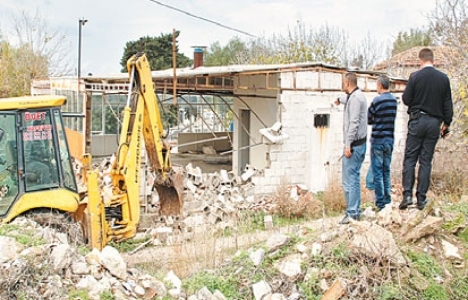 Aydın'da Sit alanındaki binalar yıkılıyor!