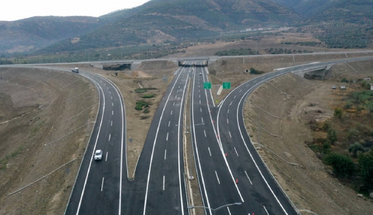 Aydın-Denizli Otoyolu projesinin Kuyucak-Denizli etabı trafiğe açıldı!