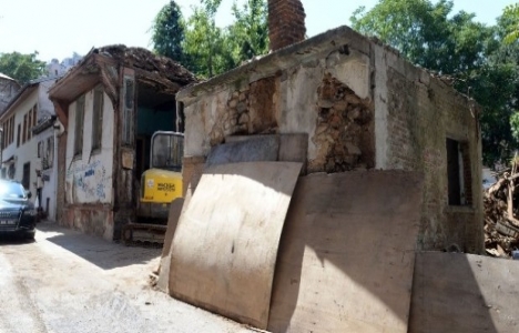 Osmangazi'de 38 metruk yapı yıkıldı!