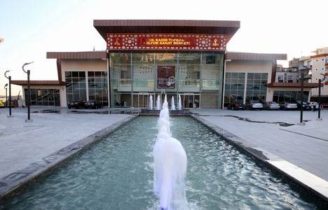 Dr. Kadir Topbaş Kültür ve Sanat Merkezi, Esenler'de açıldı!