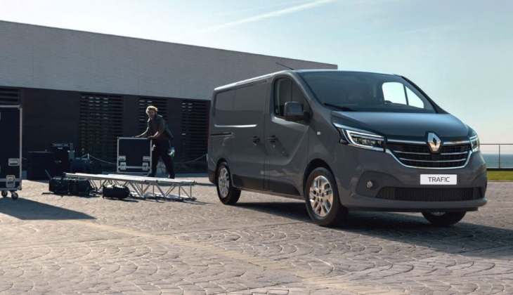 Renault Trafic Combi ve Panelvan'da zam yağmuru dinmedi! Fiyatlar yenilendi! 23 Temmuz 2023 fiyat listesi...