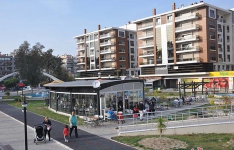 Karşıyaka'daki eski lunapark arazisine kafe mi yapıldı?