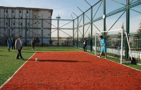 kayserideki futbol sahaları
