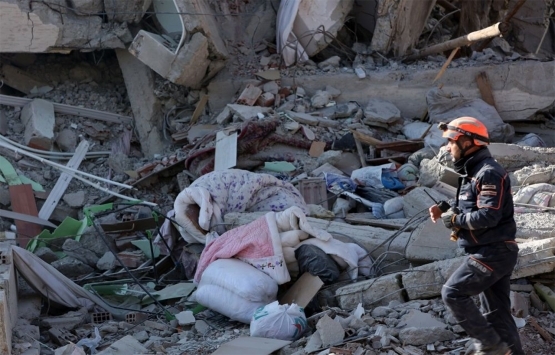 Elazığ depreminde 50 bina yıkıldı, 308 bina hasar gördü!