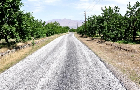 Malatya Kale'de 4 noktada yol çalışmaları başladı!