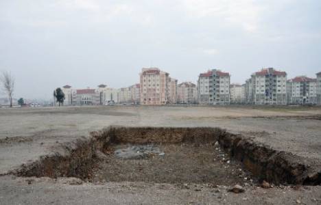 Temeli atılan Manisa Şehir Hastanesi'nin yapımına henüz başlanmadı!