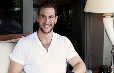 Kerim Çarmıklı kim