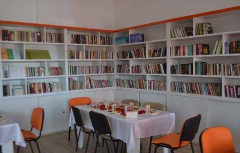 Niksar Aysel Nadide Başar Yatılı Bölge Ortaokulu’nda kütüphane kuruldu!