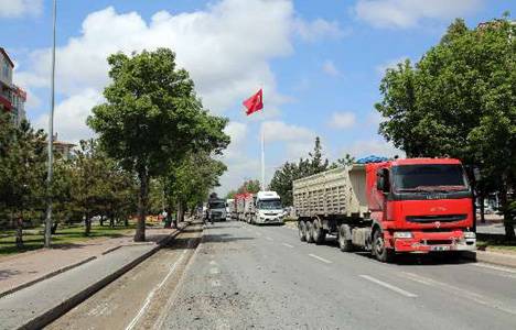 Kayseri Atatürk Bulvarı tramvay çalışmaları nedeniyle trafiğe kapatıldı! 