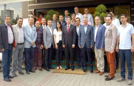 Adana Yapı Müteahhitleri Derneği sorunları konuşuldu!