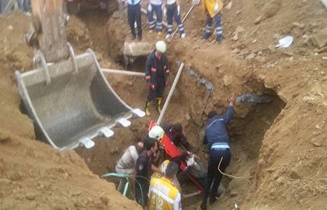 Sancaktepe'de toprak kayması!