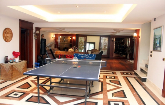 FETÖ nün lüks malikanesinin içi ilk kez görüntülendi!