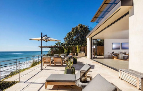 Robbie Williams ve Ayda Field Malibu da 20 milyon dolara ev aldı!