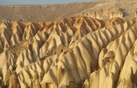 Kapadokya vadilerini at sırtında geziyorlar!