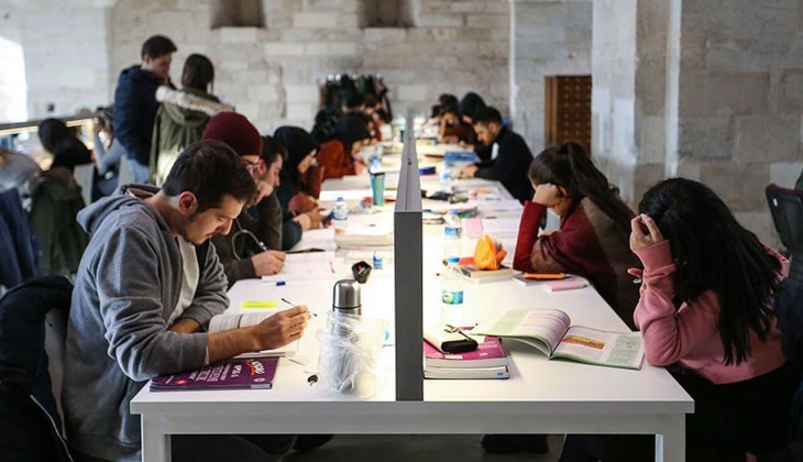 Türkiye’de mezunları en çok para kazanan bölümler hangileri? Lisans ve önlisans için tek tek açıklandı!